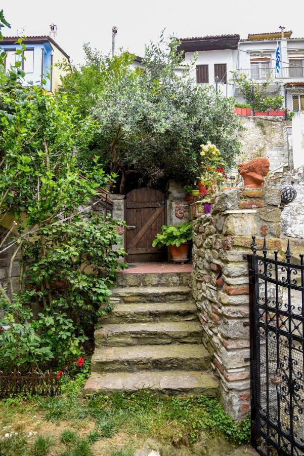 Anemos Old Town Apartment カヴァラ エクステリア 写真