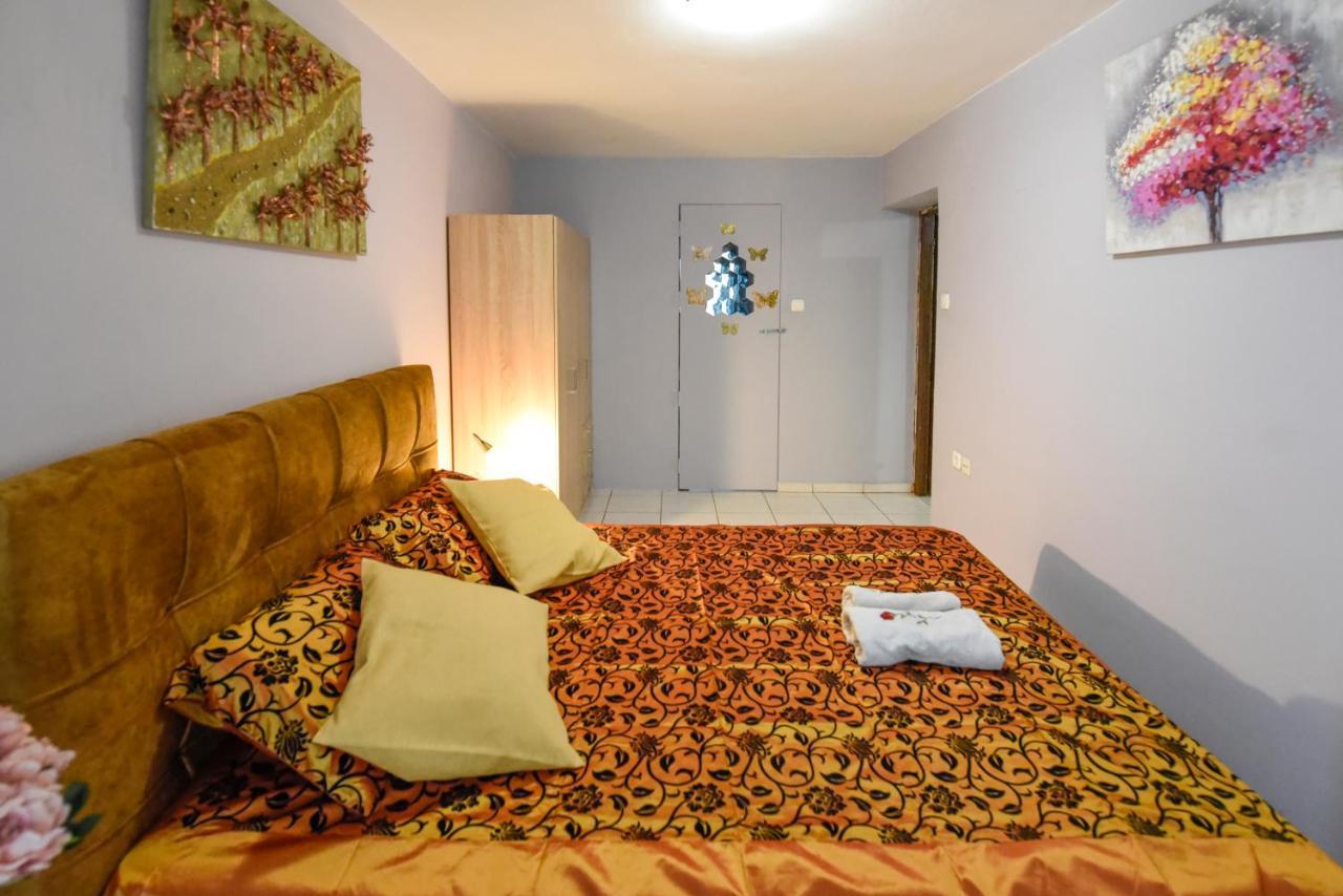 Anemos Old Town Apartment カヴァラ エクステリア 写真