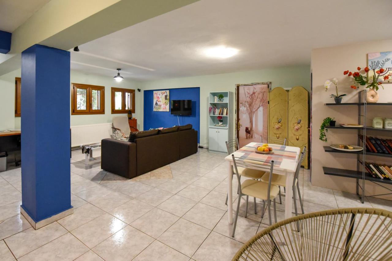 Anemos Old Town Apartment カヴァラ エクステリア 写真