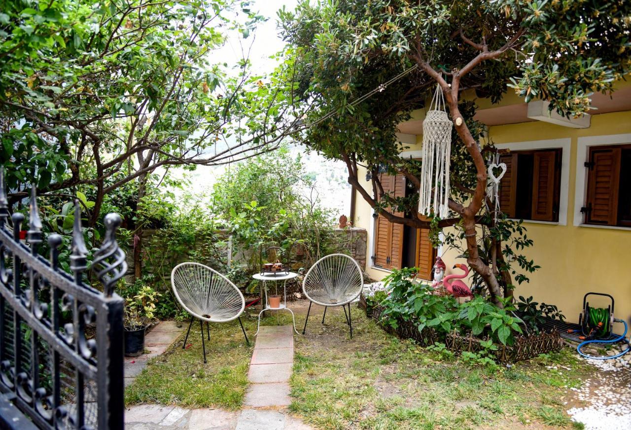 Anemos Old Town Apartment カヴァラ エクステリア 写真
